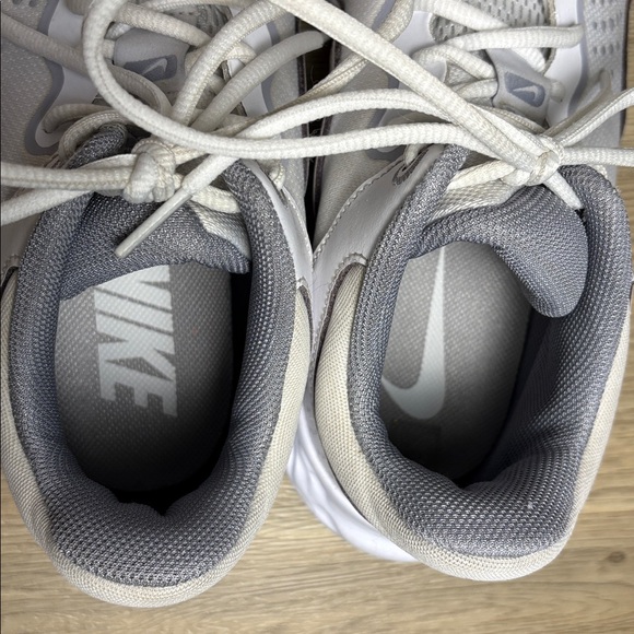 Nike | Fly.by Mid 3 Court Shoes - Picture 8 of 9